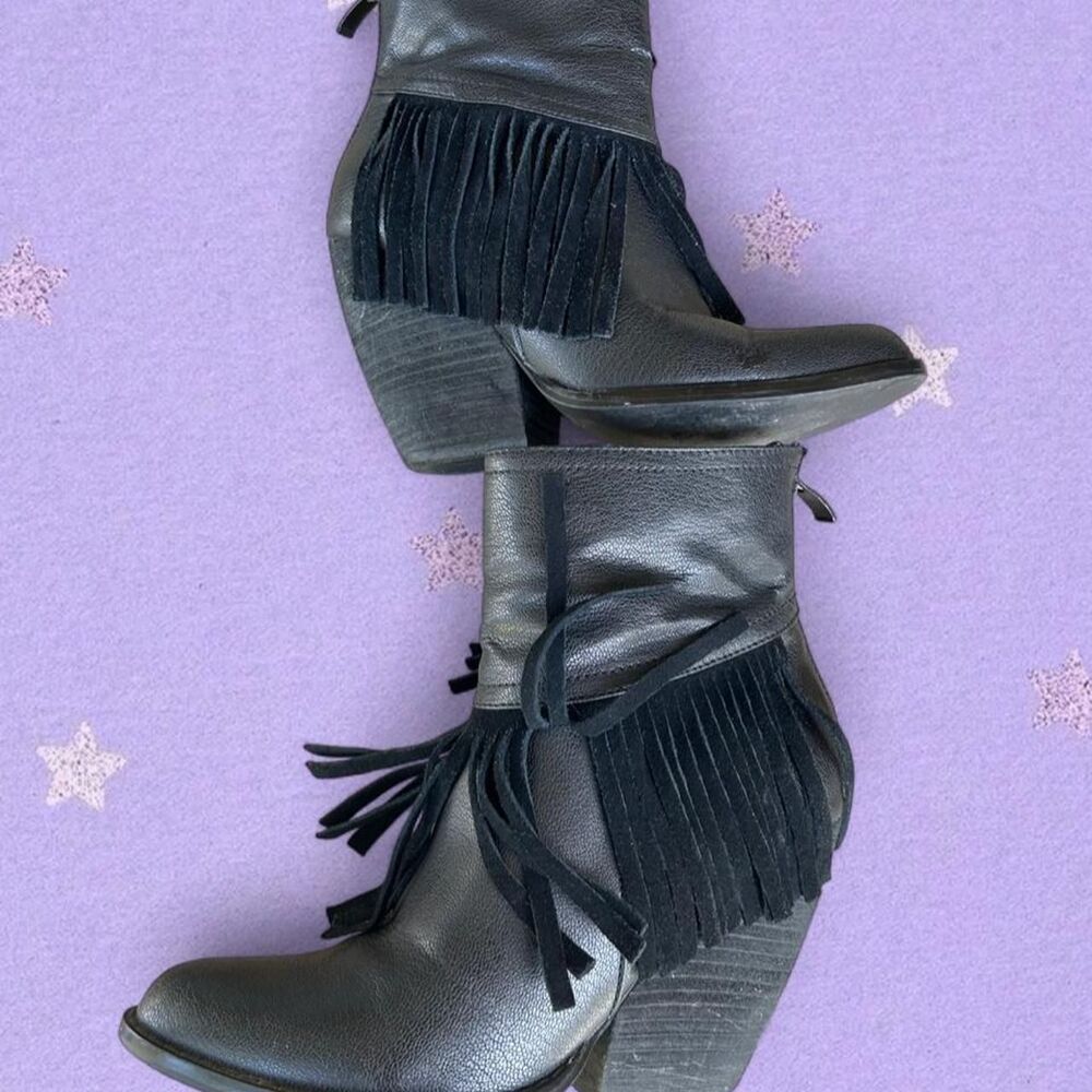 Black leather fringe boots - Picture 2 of 8